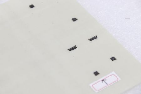 保护膜包覆之陶瓷微钻孔 - 采用超快雷射进行含包膜陶材之微钻孔成型